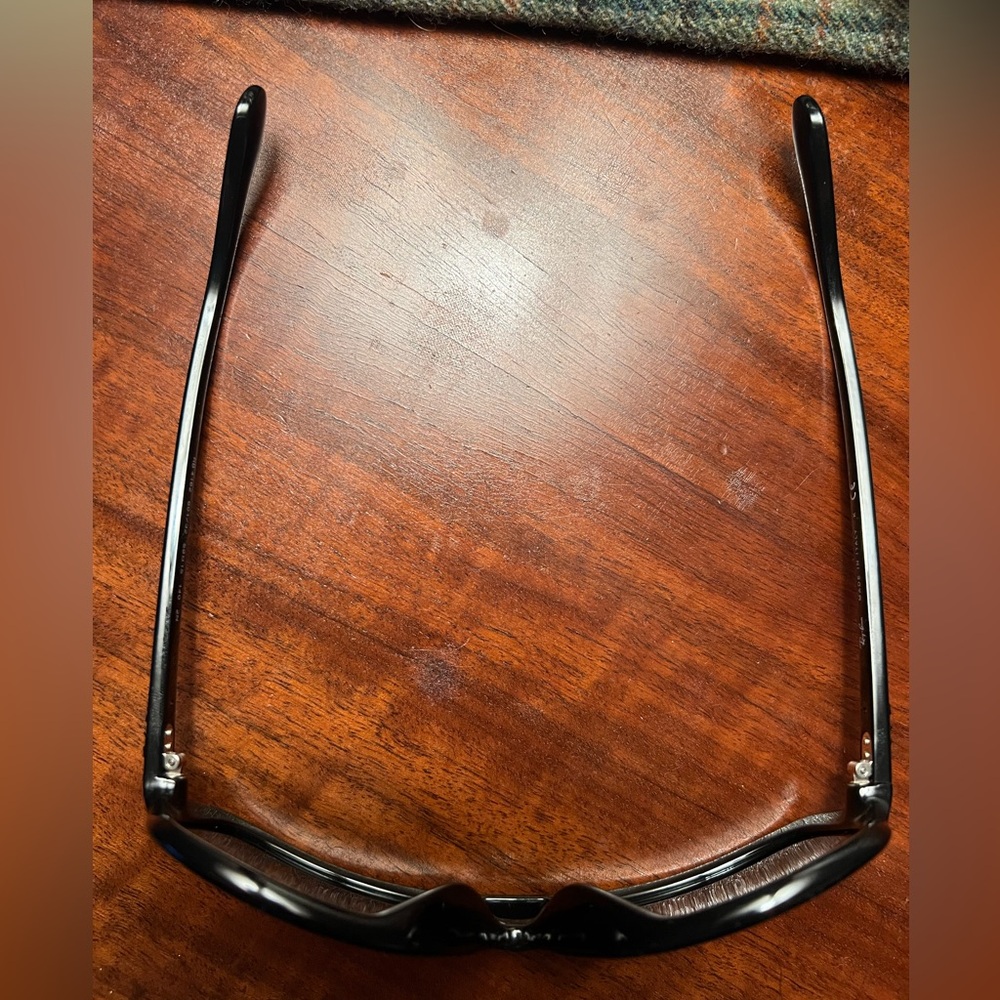 Ray-Ban 4162 - Picture 7 of 8